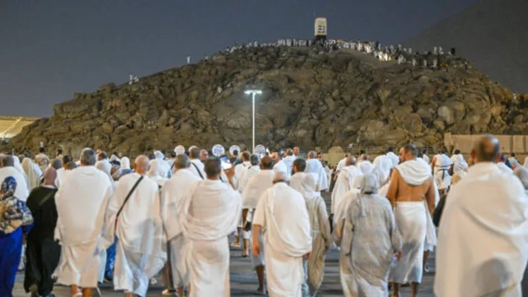 Hajj_bnyJ78y